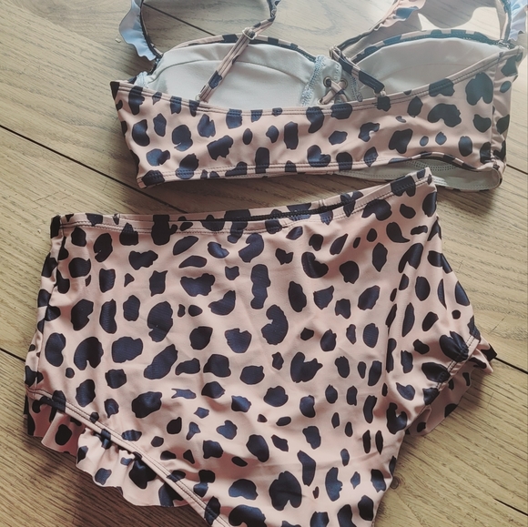 Leopard Bikini - Picture 2 of 3